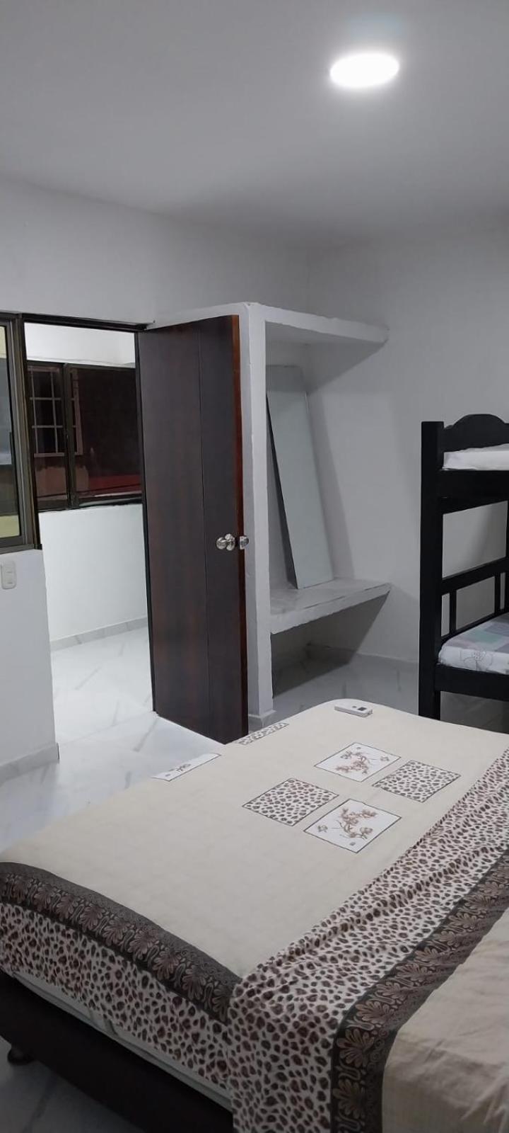 La Medellin Hostal Cartagena Ngoại thất bức ảnh